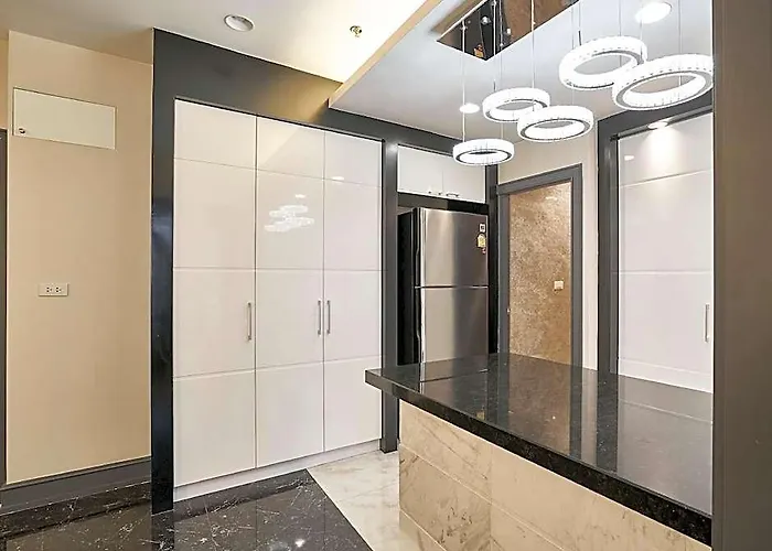 Downtown Bkk 1br @phayathai Bts Siam Paragon 酒店 4*